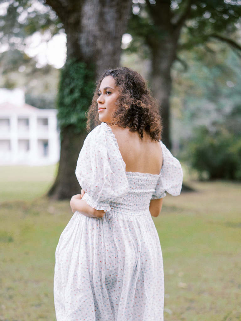 Mom-to-be getting her lifestyle Seattle maternity photos taken outdoors.